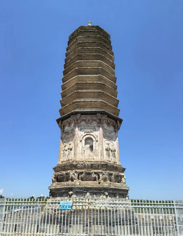 从辽阳到巴林左旗到宁城，既是一次地域旅行，也是一次历史回望