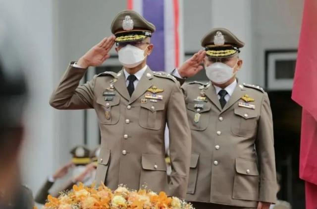 泰国代理总理出手，会议才开40分钟愤然离场，强硬叫停人事任命！一场更大的风暴还在后面？