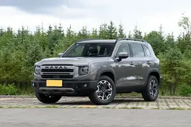 13万级硬派SUV，造型硬朗新潮，通勤越野两不误，解读哈弗大狗图片