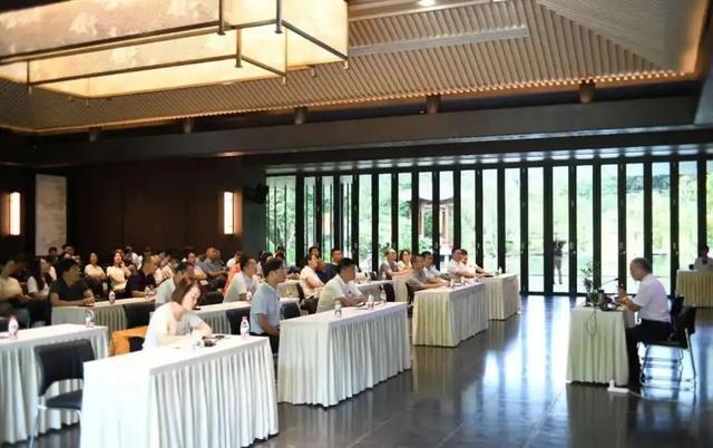解码“云山叠翠”：周建平探讨羊城八景背后的文化基因