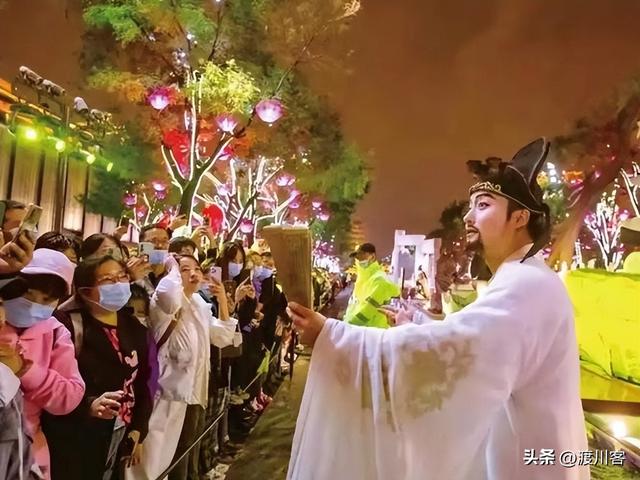 打脸擦边景区，唐山NPC李白火了，官方点名夸，凭两招带火一座城