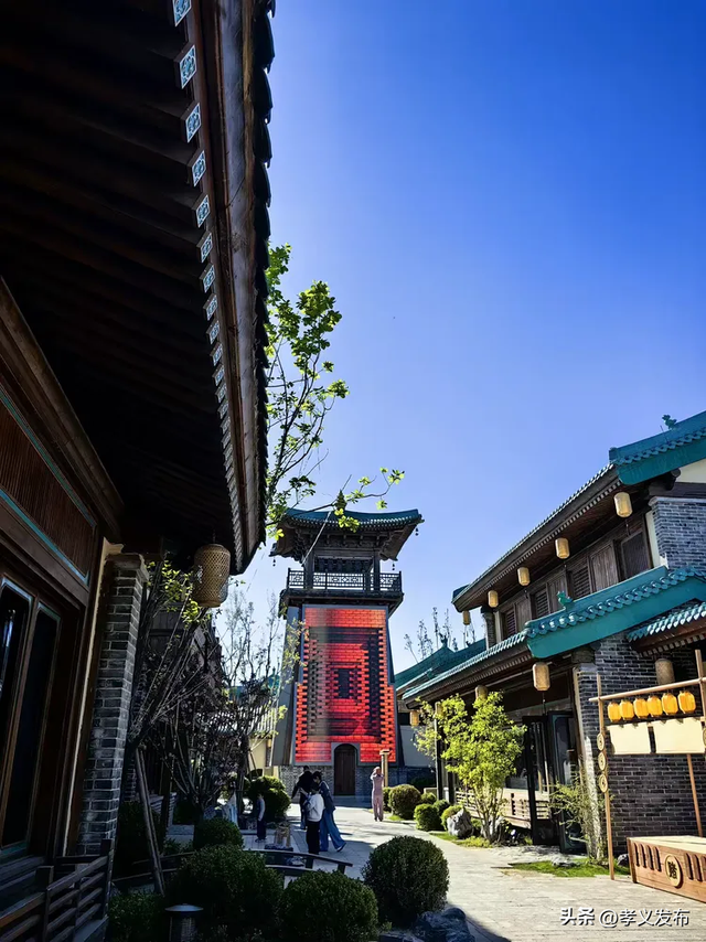 在孝义老城邂逅灿烂春光