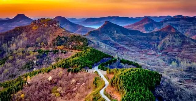 马上来“临” “沂”起过年｜爬一座沂蒙的山