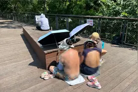 衣着暴露“辣眼睛”？三伏天“晒背族”占领上海各公园！园方心力交瘁，医生提醒→图片