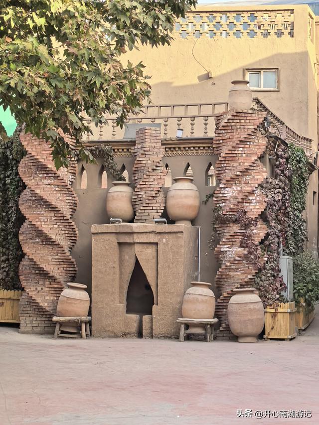 喀什经317到成都，在喀什休整一天，逛喀什古城东区和高台民居