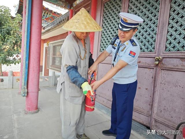 暑期旅游高峰来临，消防力量进驻景区排查隐患、普及知识、锤炼能力