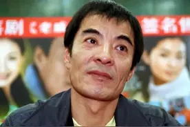 刘威：年过半百娶娇妻，51岁老来得子，67岁仍奋斗在一线图片