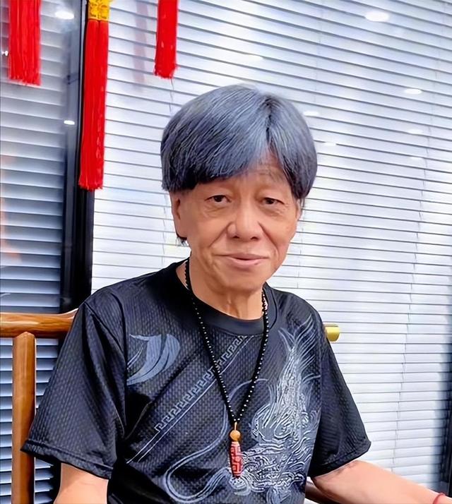 梁小龙去世6天	，陈光标怒撕遮羞布：哪是病死，分明是被折腾没的
