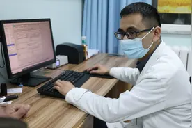 耳朵里传来心跳声，咋回事？图片