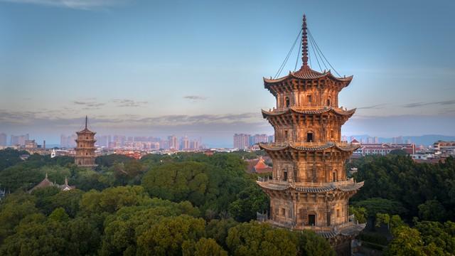 接上 第五章：山水清嘉——丘陵褶皱间的绿意诗行