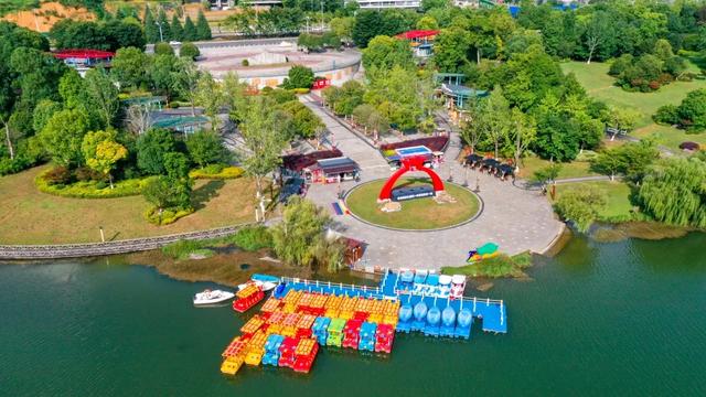 乡游黔中 · 新蒲新区 乐安村丨沙滩文化润秋色,黔北古村展新颜