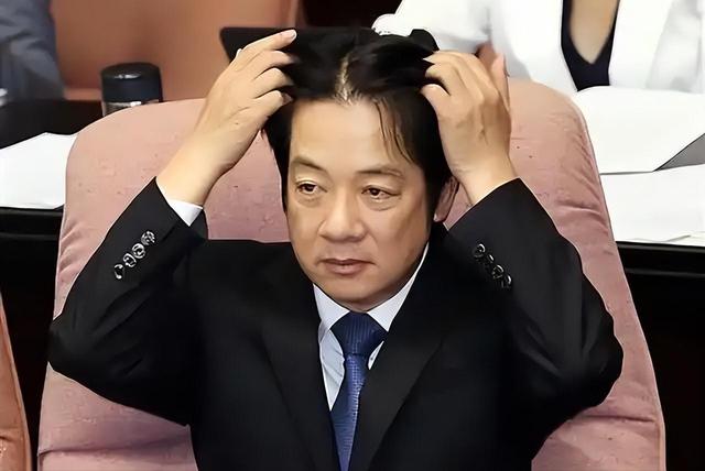 两个信号证明国家收台在即，蒋万安提前返台，蓝白联手逼宫赖清德