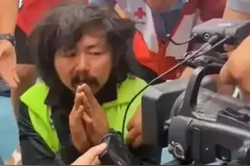 让人愤怒！资助百万及学生的拾荒老人，网友：没结果心寒了图片