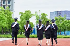 2025年河北本科要多少分？附河北本科线最低的公办大学图片