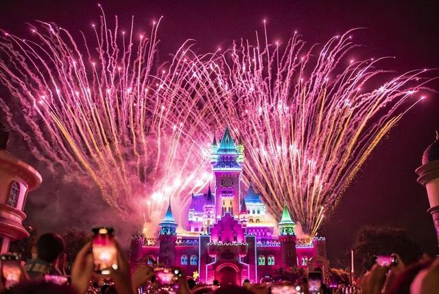 精灵奇幻夜近日盛大开幕 来天津方特解锁奇幻之旅