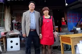 1991年，浙江女子施舍一碗面，20年后“乞丐”成富豪，携巨款报恩图片