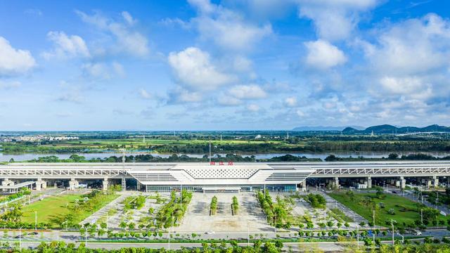 广东阳江和云南西双版纳哪里更适合老年人过冬旅居？