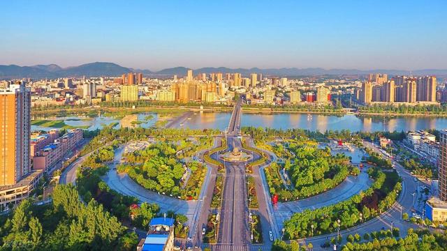 最近出差去了一趟河南南阳，不得不说，这个地方是真的好！