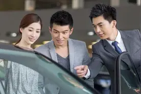 全款买车的注意，4S店这4个套路天天有人上当，环环相扣防不胜防图片