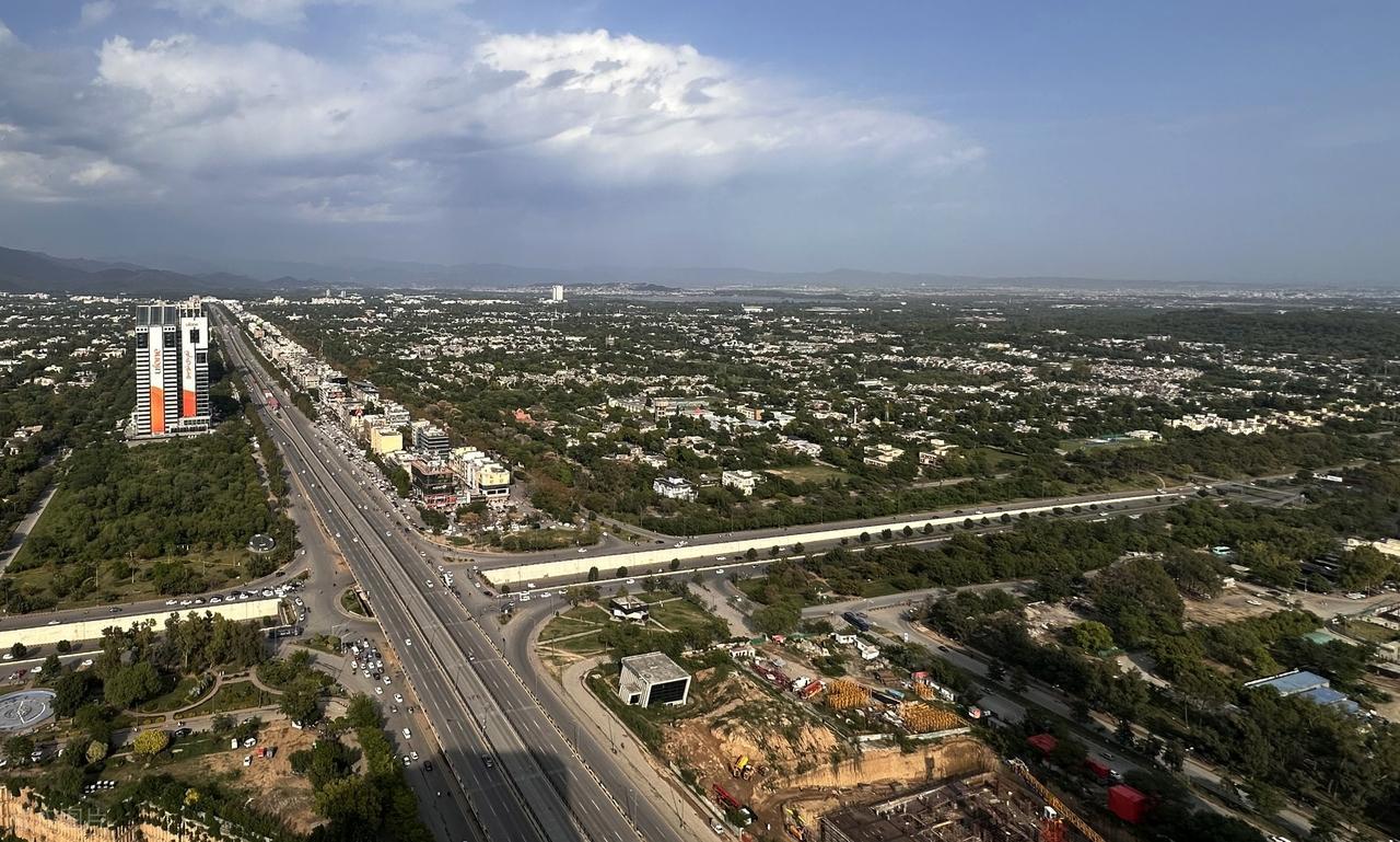 Image 28: 谈判还未完成,只是可能达成协议,就已经让伊朗精英们开始分裂-图3