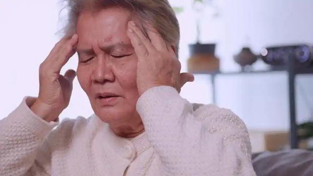 医生发现:天冷坚持戴帽子的人,过不了几个月,身体会有5大变化