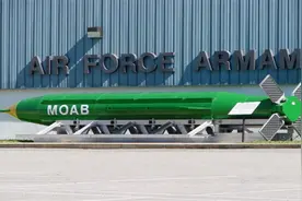 中国“炸弹之祖”太牛！一发掀翻70米厚混凝土，被命中等同毁灭图片