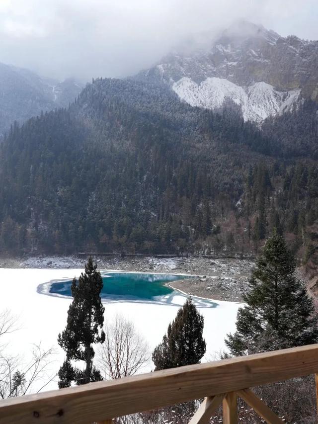 不说了，我要去四川玩雪了！