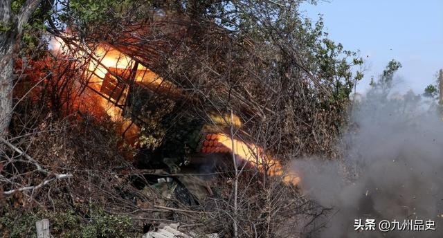 俄军大捷！乌军法械旅在红军城举白旗，泽连斯基与瑟尔斯基爆内讧