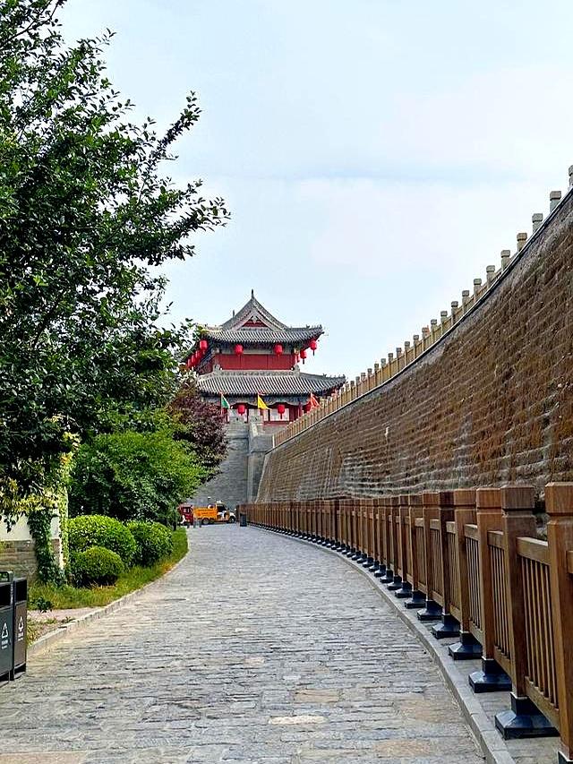 我是西安人，在河南鹤壁待了3天，憋不住想说说我的感受和疑问！