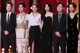 北京这一夜:蒋欣暴瘦，唐嫣美翻，毛晓彤穿20cm鞋，马伊琍穿的啥?图片