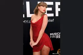 欧美顶流歌手霉霉，丰满身材性感来袭！图片