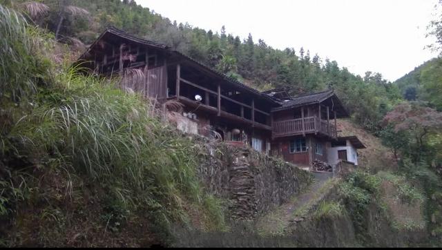 山居这些年，探访过无数苗族村寨，除了羡慕还是羡慕