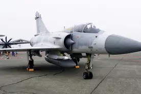 不划算：台湾放弃打捞两年前失事“幻影2000”，电子设备早报废了图片