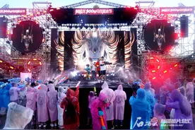 快来电音泼水节！阿唛龙幻想乐园玩水狂欢享清凉图片