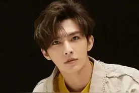 炎亚纶破防了！隔空回怼汪东城吴尊：他们现在谁都收图片