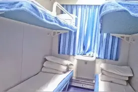 第一次做硬卧，绿皮火车硬卧上中下三铺哪个最好?图片