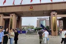 这所警校全国都能报。考上就是铁饭碗！图片