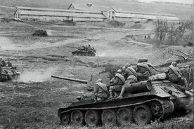 苏联最惨烈的战争：损失近千万军队，450多位将军殒命图片