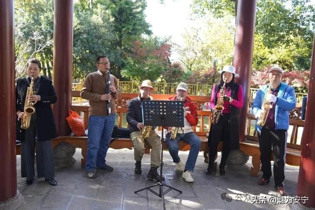 连然引力：吸引世界旅人的小城密码