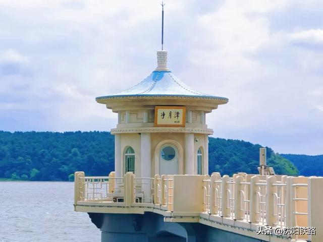 乘火车去旅游，这个地方千万别错过