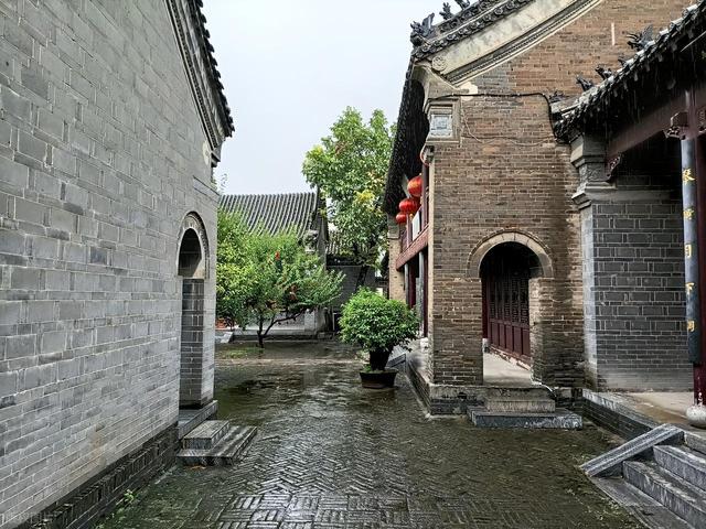 河南杀出黑马！郑州洛阳都懵了	，这座小县城靠什么吸金 156 亿