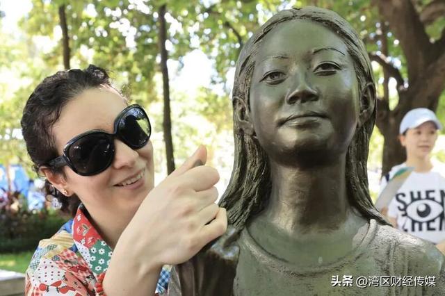 深圳人深情表白：“因为一条路，爱上一座城！”