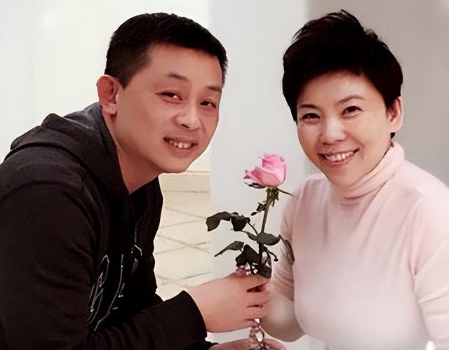 涉贪腐被带走	、败光20亿、移民改国籍	，邓亚萍身上的谣言太离谱