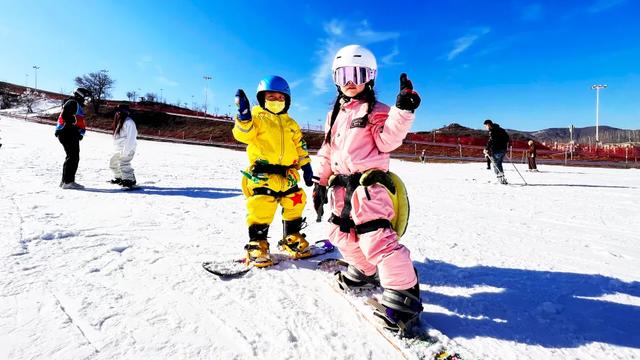 周末休闲新场景！天津两大滑雪场，准备好了
