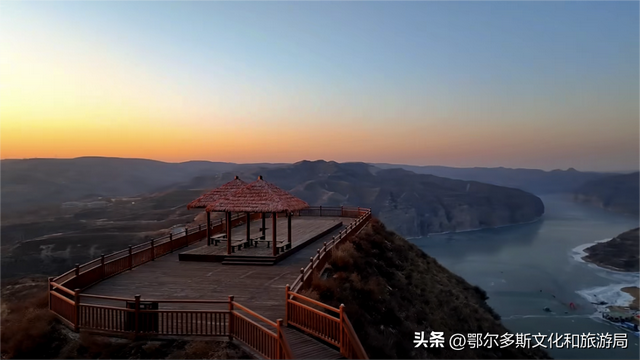 在准格尔的静默冬日，与峡谷共愈山河~