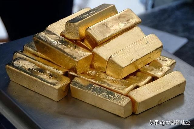 黄金暴涨背后，是时候上车还是小心为妙？涨到什么时候该跑路？