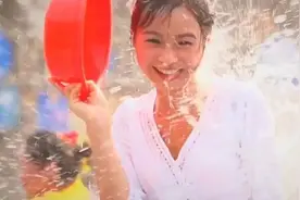 泼水节变“流氓节”？女性被特殊针对，有人故意向隐私部位泼水！图片