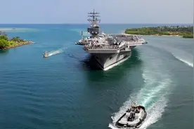 航母出港全靠它！小小的拖船，如何能拖动万吨巨轮？图片