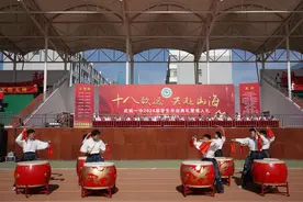 毕业季～武威第一中举行高三学生毕业典礼暨成人礼仪式图片