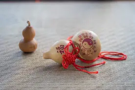 俗语“葫芦压窗台，财源滚滚来”，葫芦最佳摆放地，为新年开好运图片